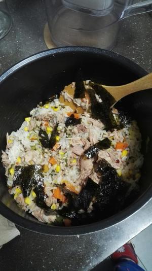 金枪鱼海苔蔬菜焖饭低脂健康电饭煲懒人快手版的做法 步骤4