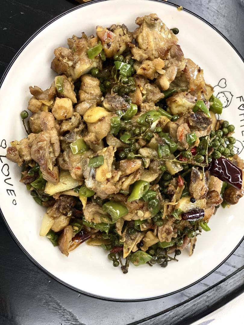 青花椒干煸鸡