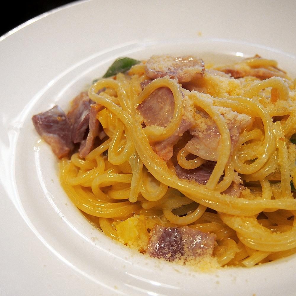 乳酪培根蛋意大利面Spaghetti alla Carbonara~纯正意大利风味的做法