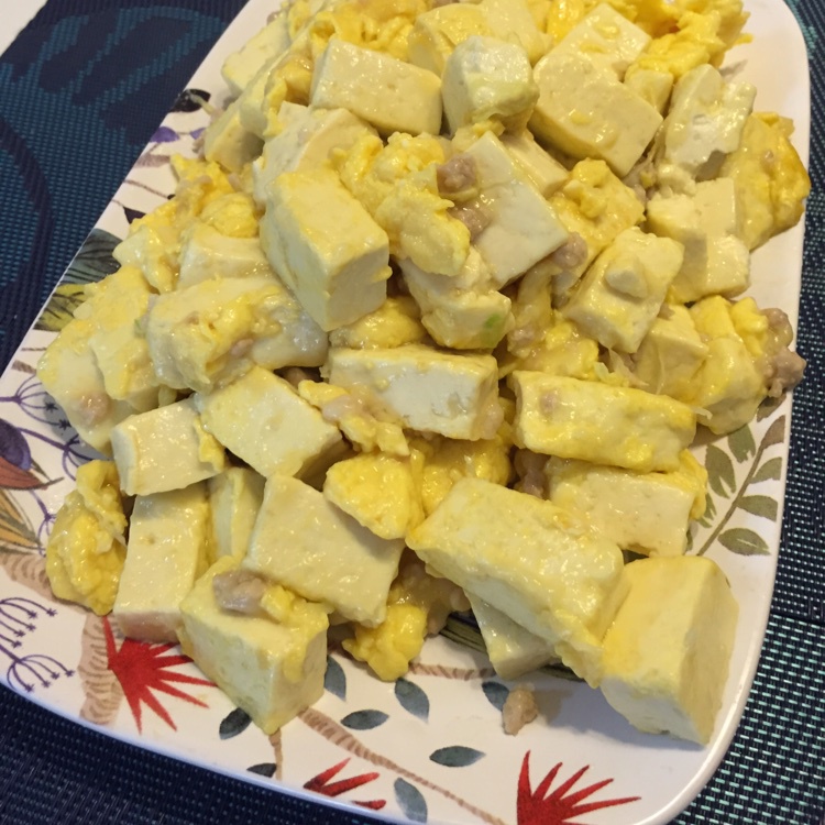 蛋包豆腐丁