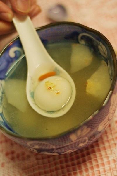 雪梨桂花甜汤--华丽丽的元宵汤底的做法