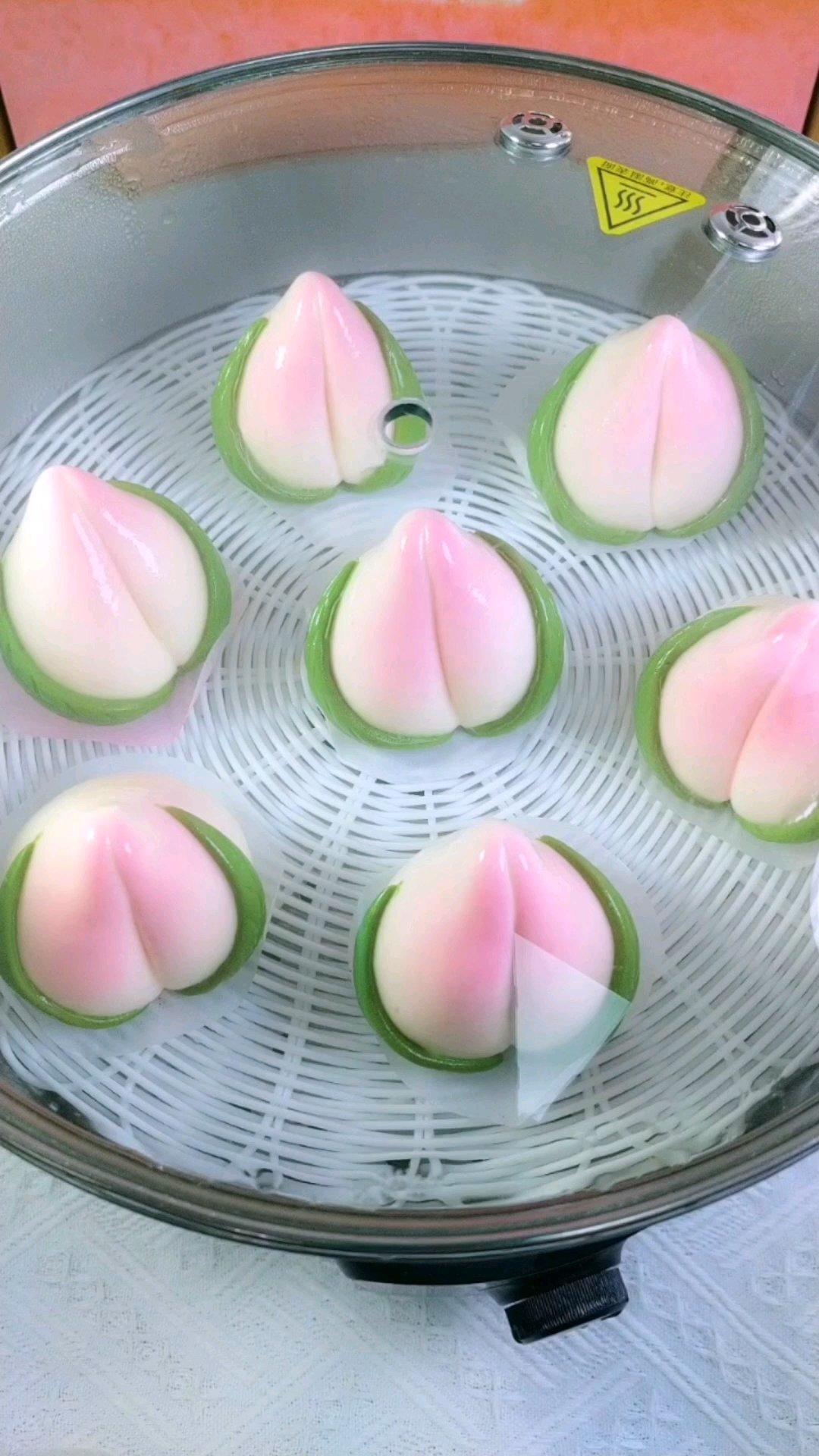 粉粉嫩嫩的水蜜桃啊～💕的做法