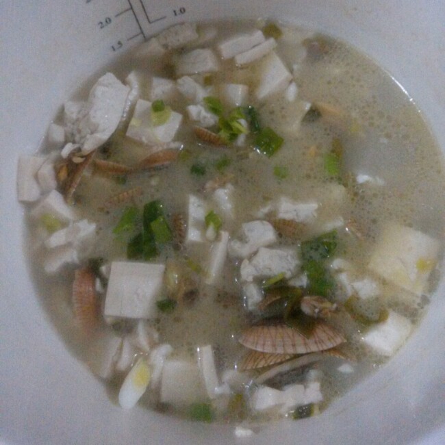 蛤蜊豆腐汤