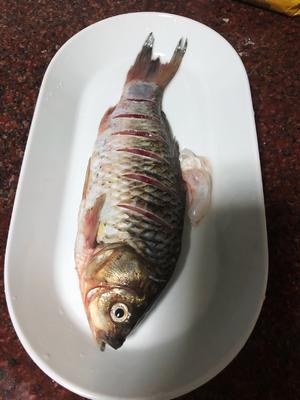 超下饭的红烧鱼的做法 步骤2