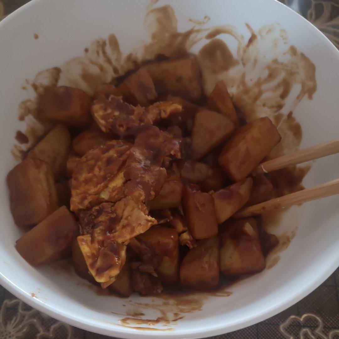 🔥巨下饭，软糯入味！比肉还好吃的红烧土豆