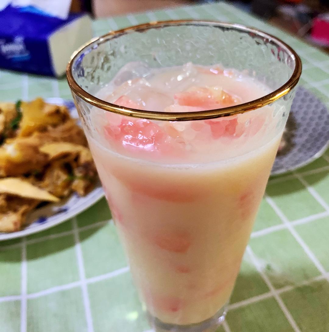 蜜桃苏打