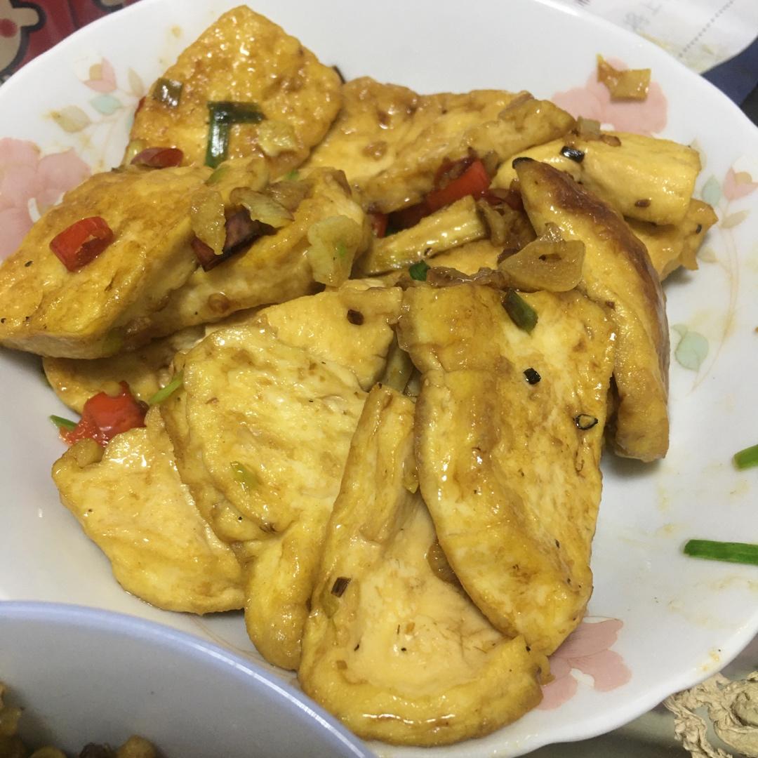 焖煎豆腐