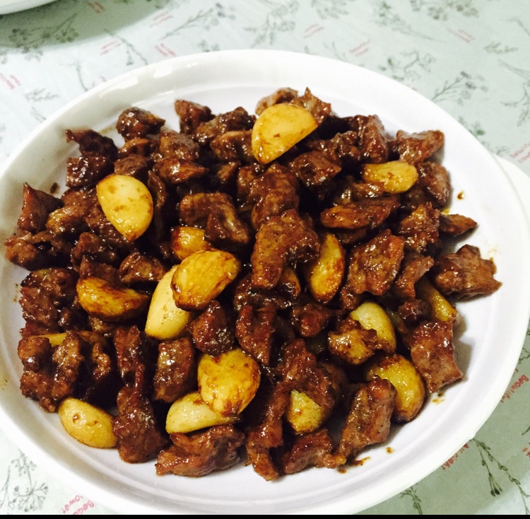 黑蒜子牛肉粒