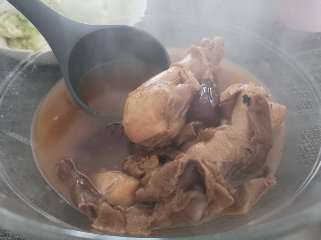 香菇炖鸡汤
