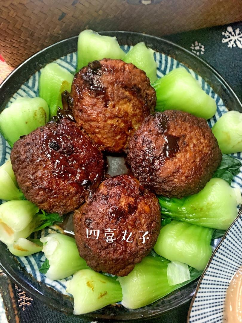 四喜丸子/红烧狮子头 Chinese Meatballs