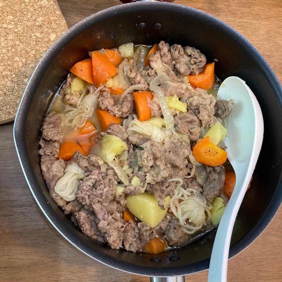 超下饭！胡萝卜土豆炖肥牛