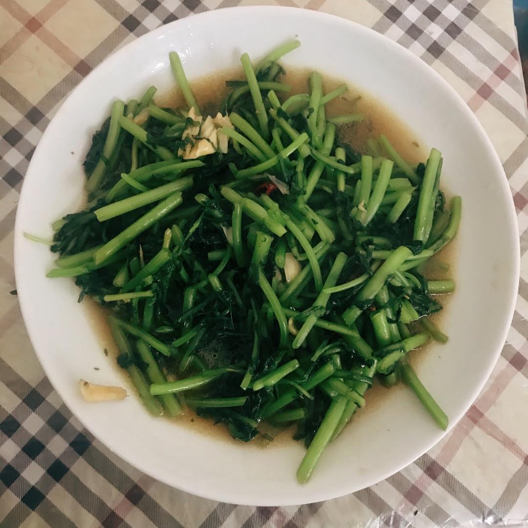 清炒茼蒿