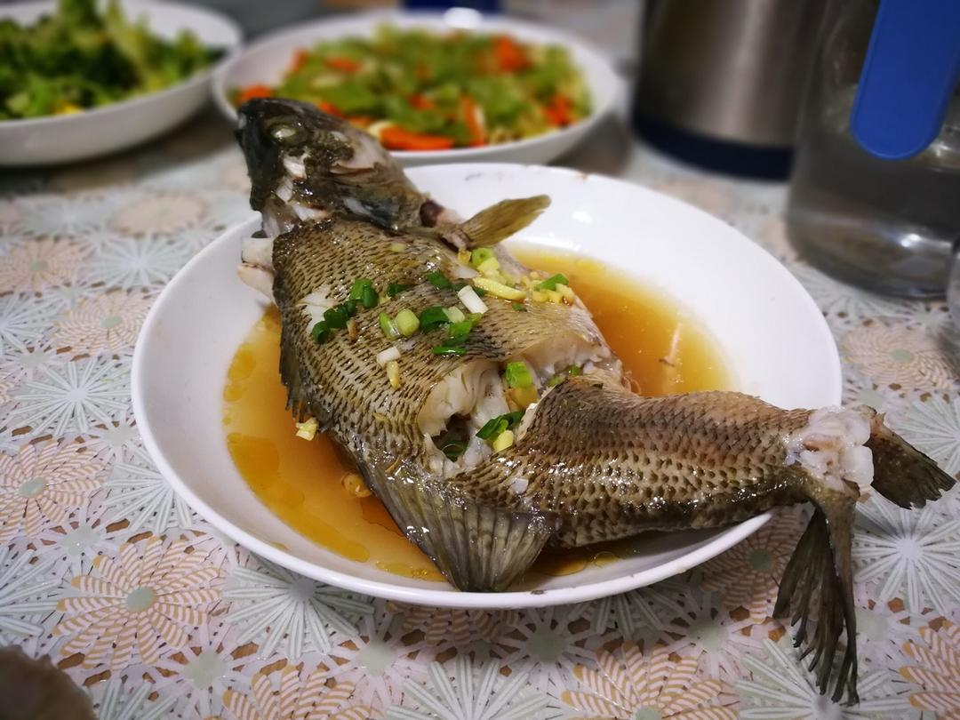 新手零失败的清蒸鲈鱼