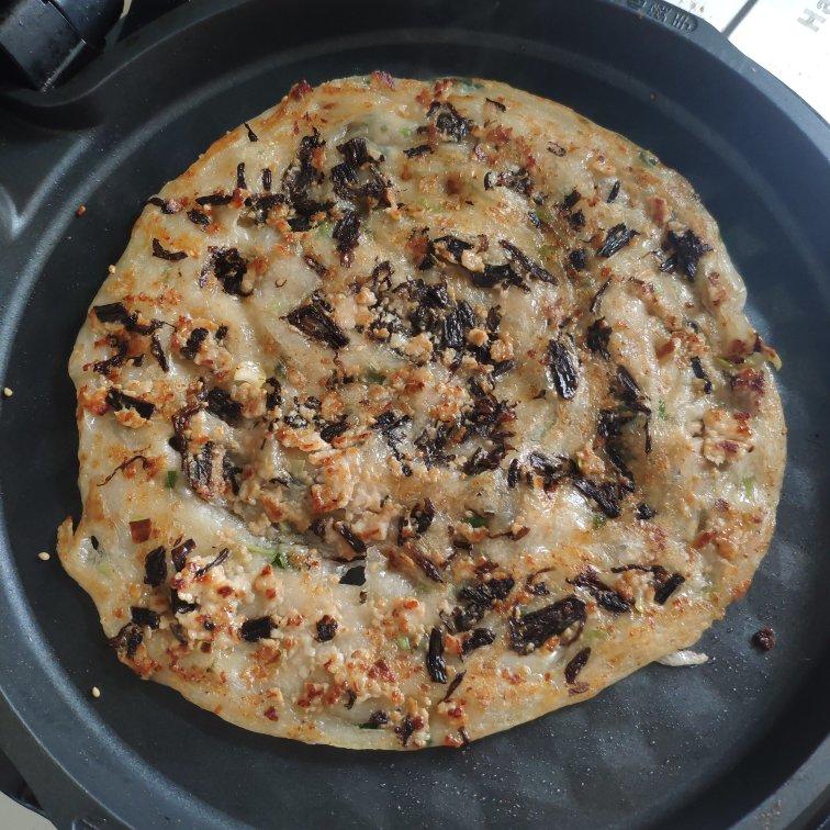 梅干菜鲜肉锅盔