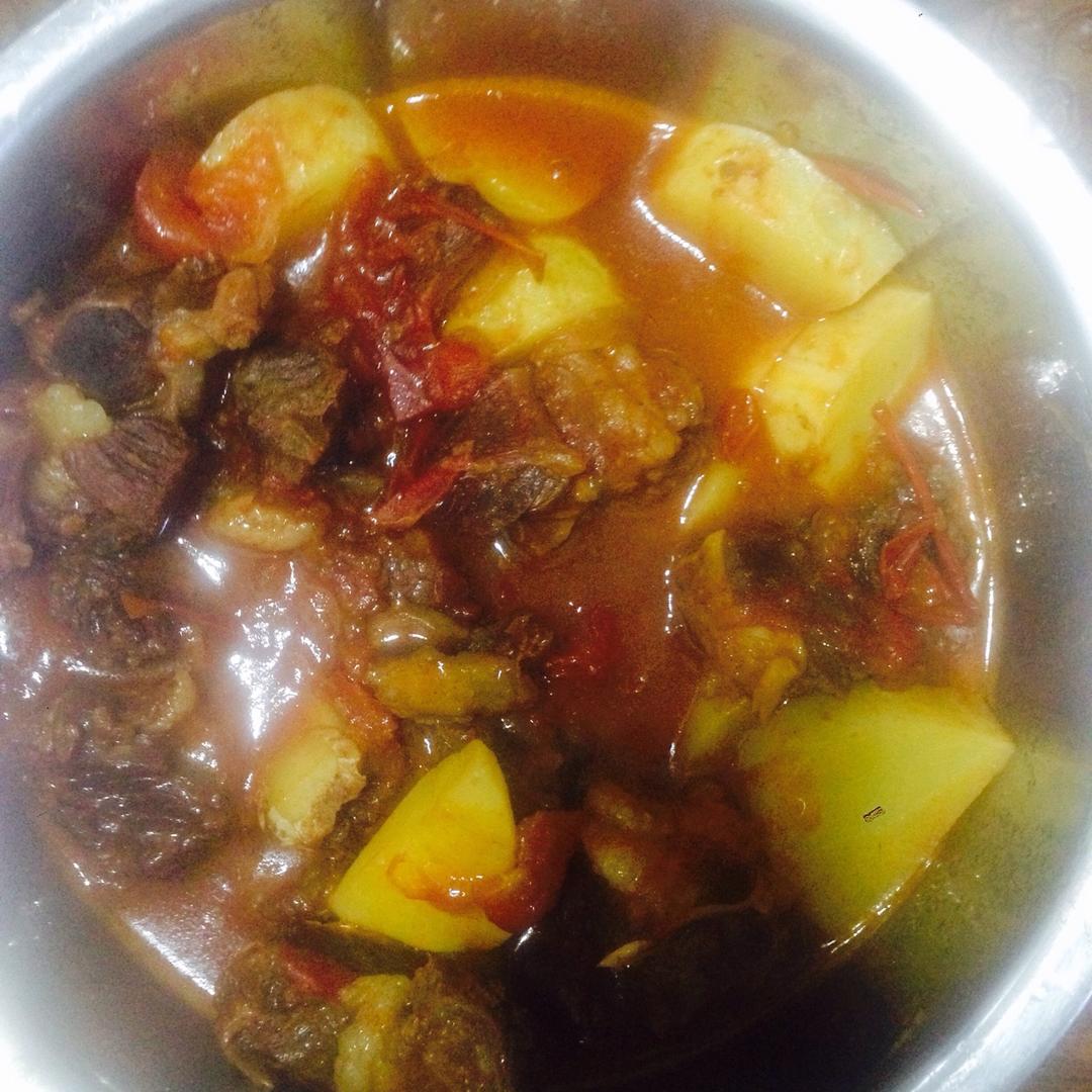 土豆炖牛肉