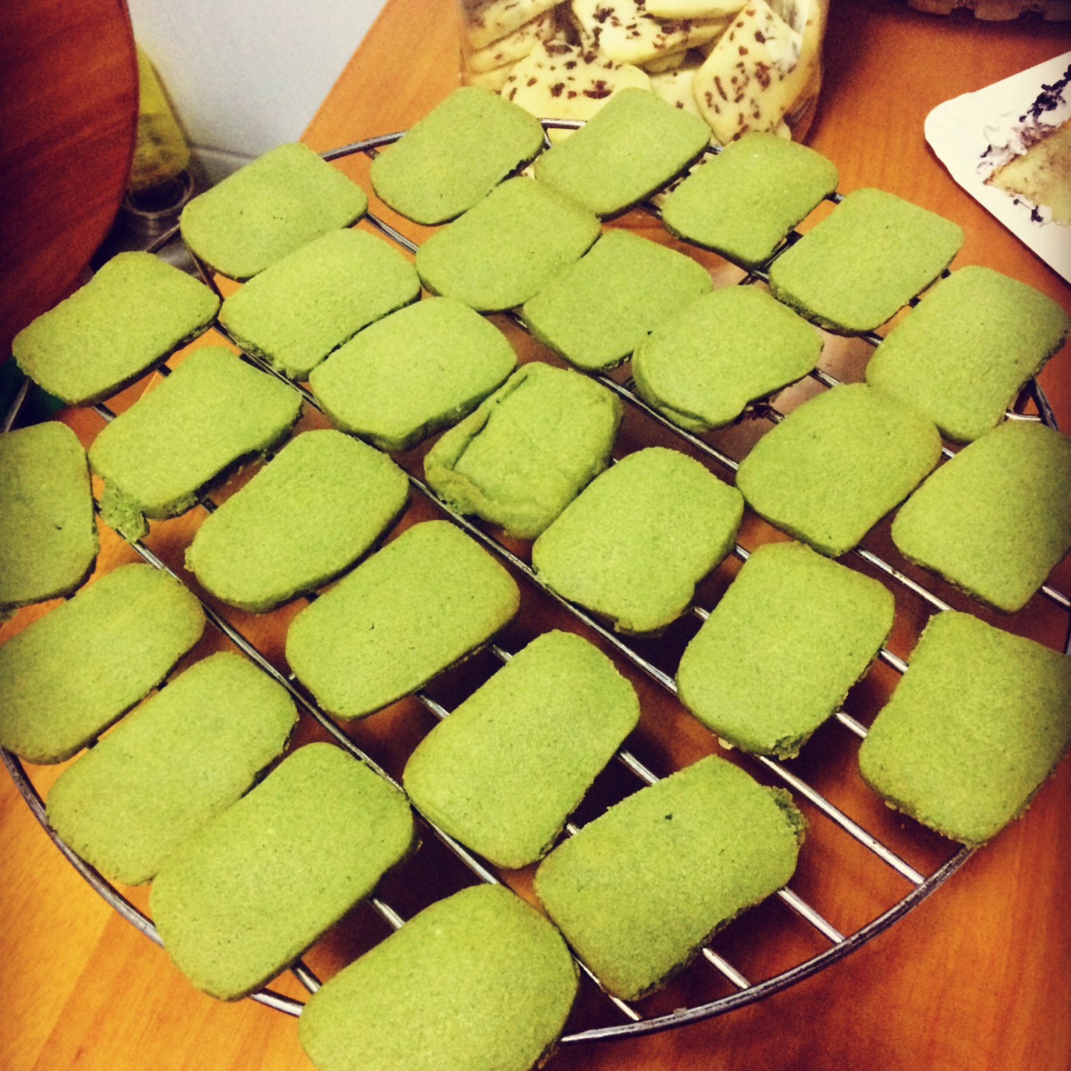 白露飘零做的抹茶杏仁饼干
