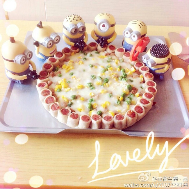 蘑菇火腿心花边比萨