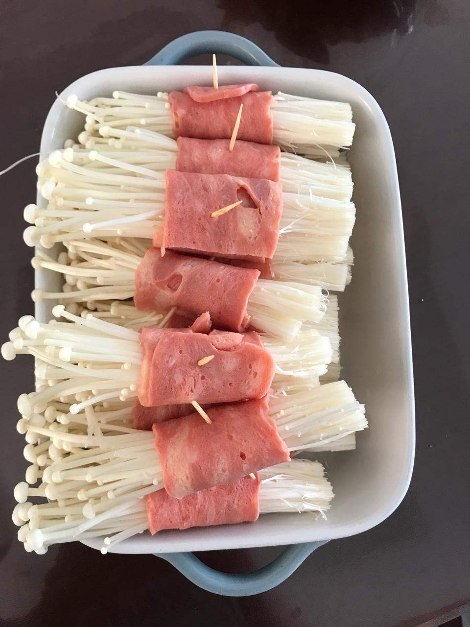 香煎培根金针菇卷