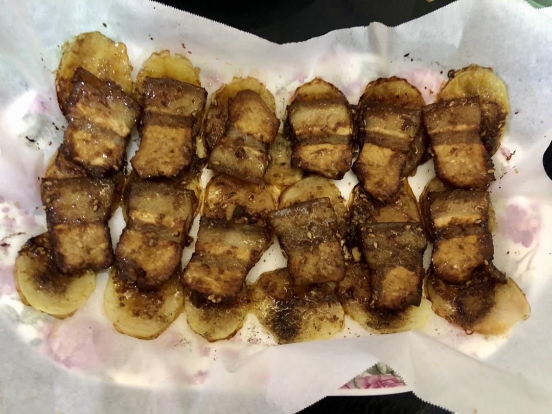 烤箱版土豆烤五花肉
