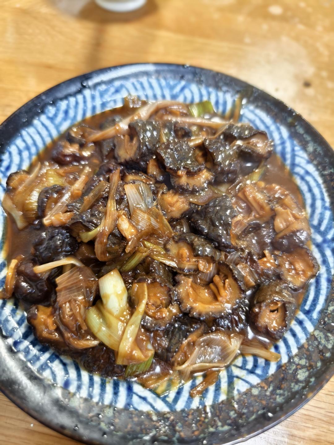 “零腥”巨下饭葱烧海参