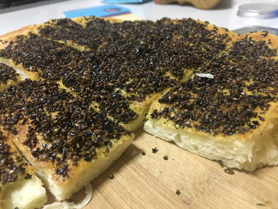 【保罗教你做面包】香料面包（芝麻烤饼）配囊包菜
