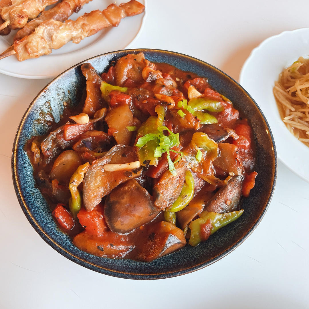 5分钟快手下饭菜#番茄炒茄子🍅番茄家族