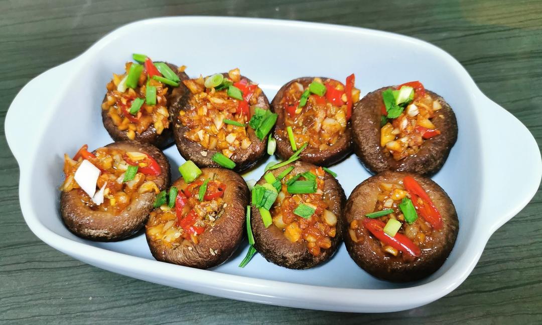 【蒜蓉烤香菇】