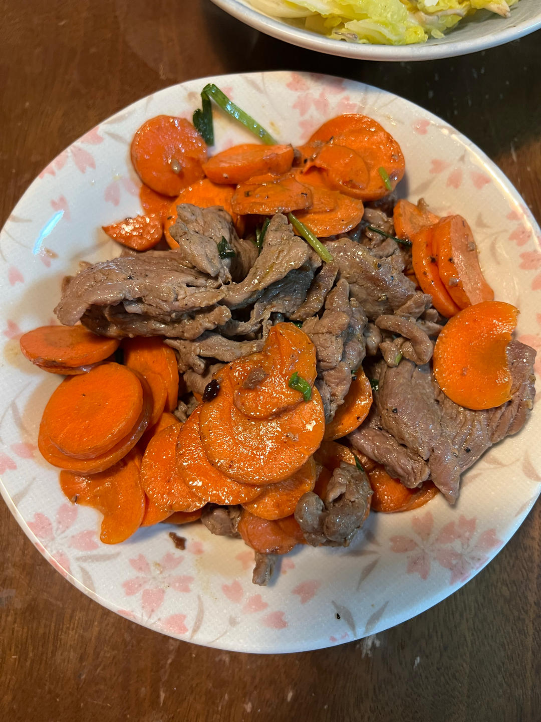 营养美味胡萝卜丝炒牛肉