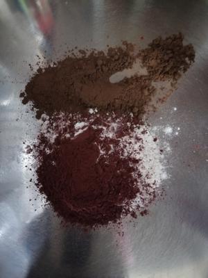 樱桃红丝绒戚风蛋糕（红曲粉+可可粉）的做法 步骤1