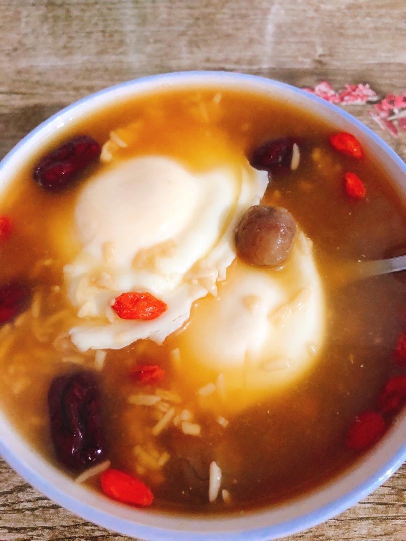 红糖米酒煮鸡蛋