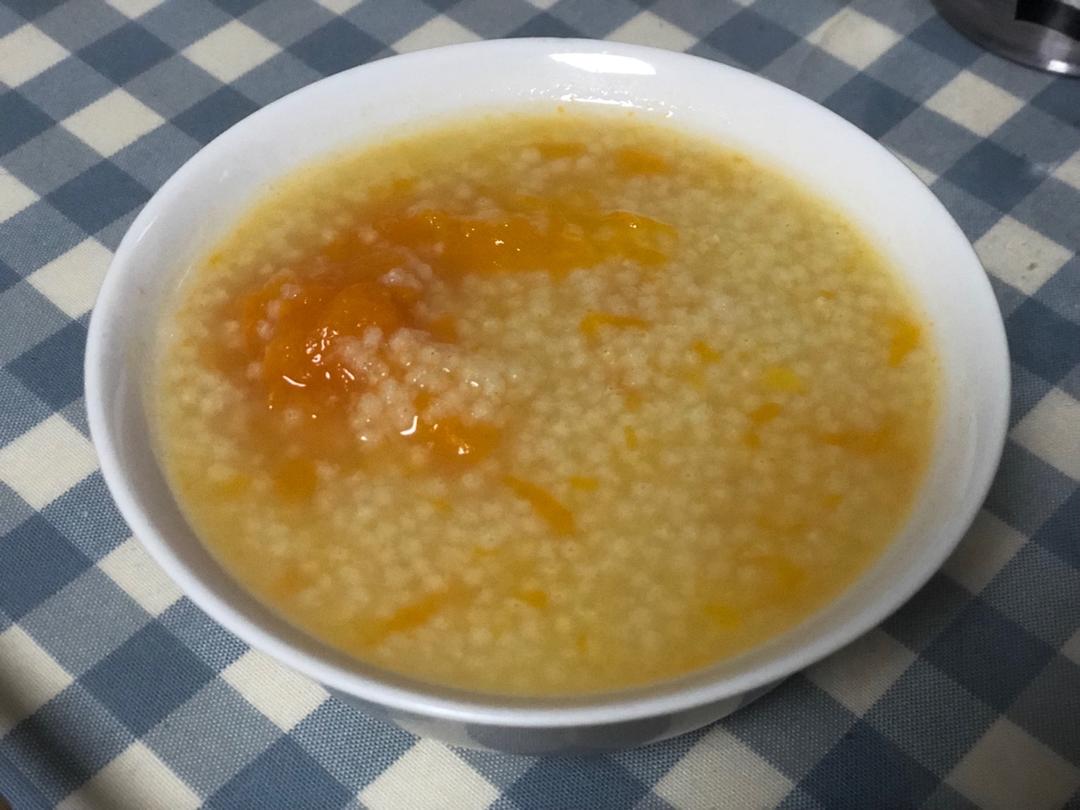 养胃粥：南瓜小米粥