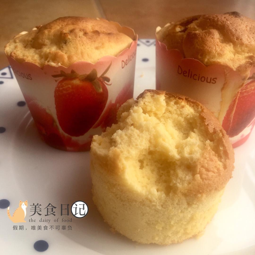 棉花纸杯蛋糕