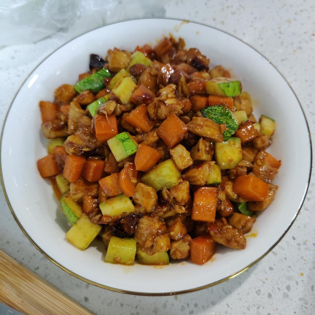 今日菜谱：宫保鸡丁