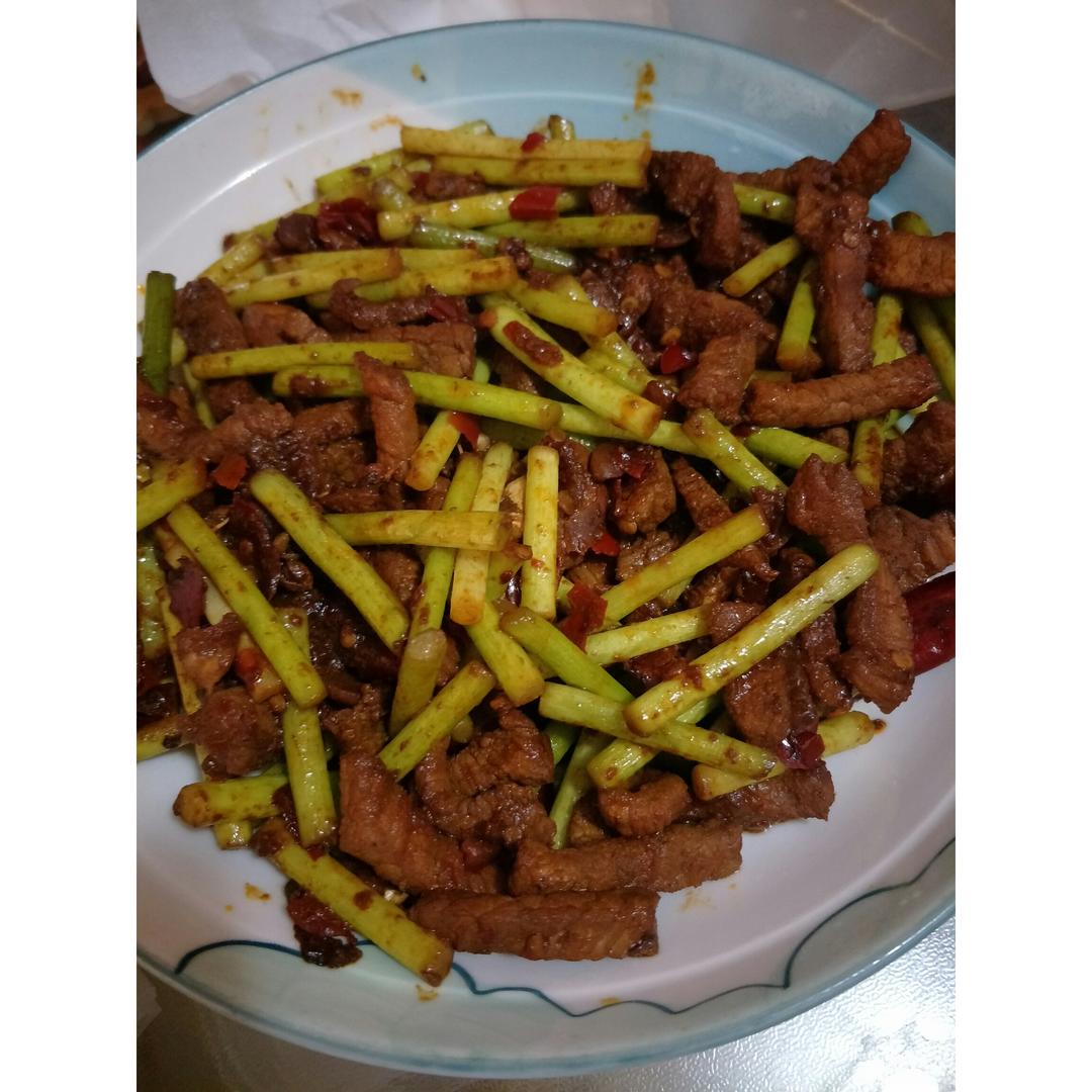 蒜薹炒肉丝