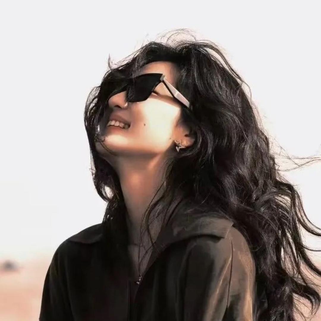 草原上放羊的奔波儿灞