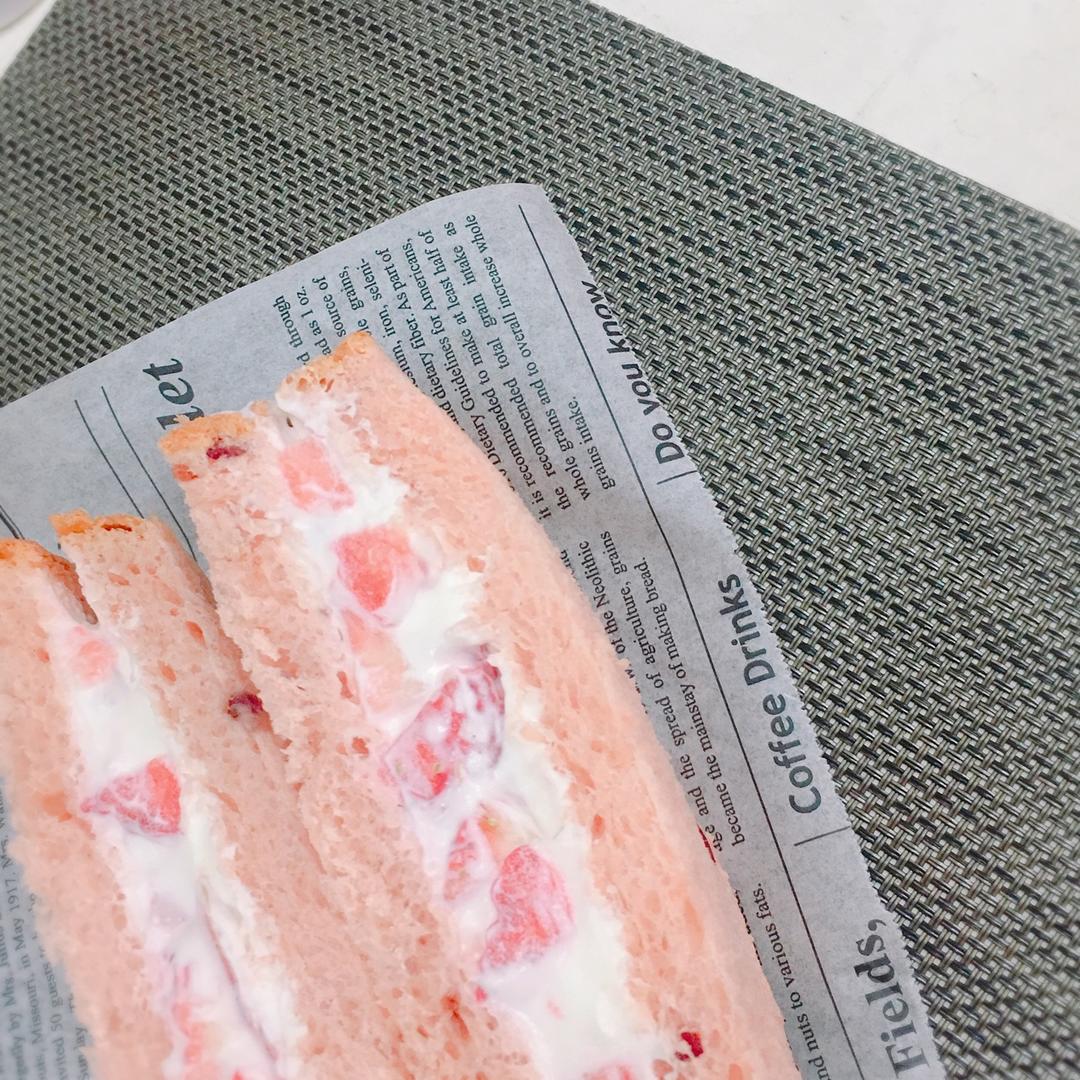 【曼食慢语】水果奶油三明治