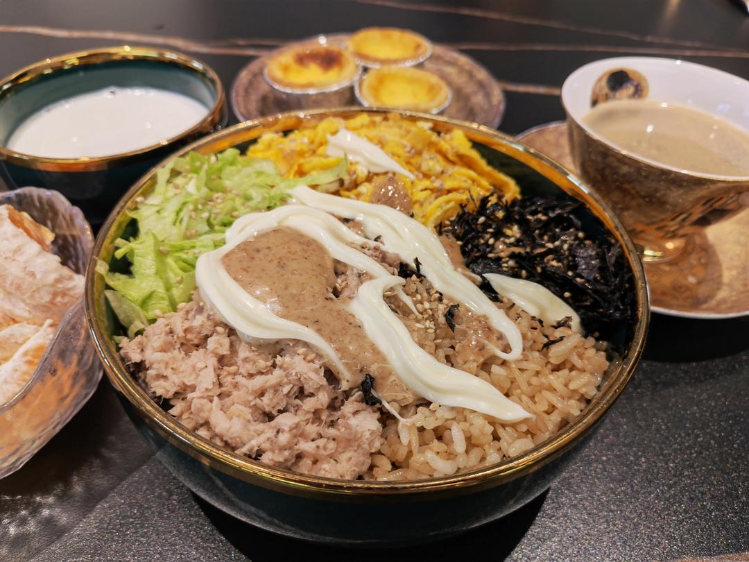 孩子超爱吃的金枪鱼海苔拌饭