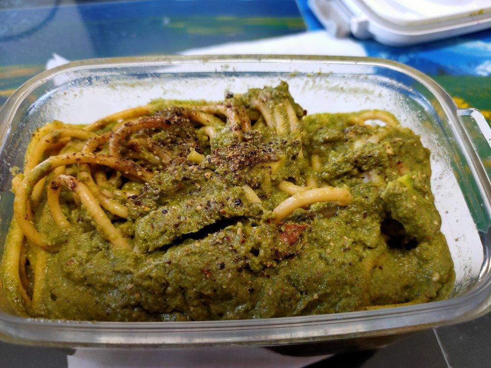 茼蒿青酱意面