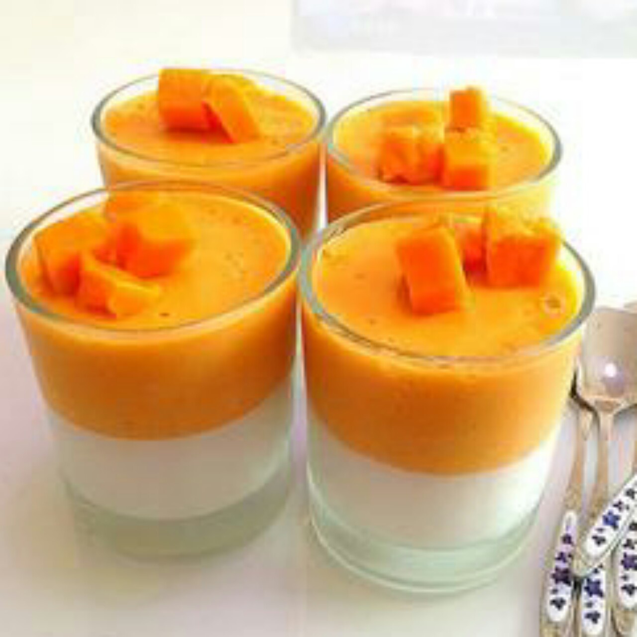 轻食版芒果椰奶布丁