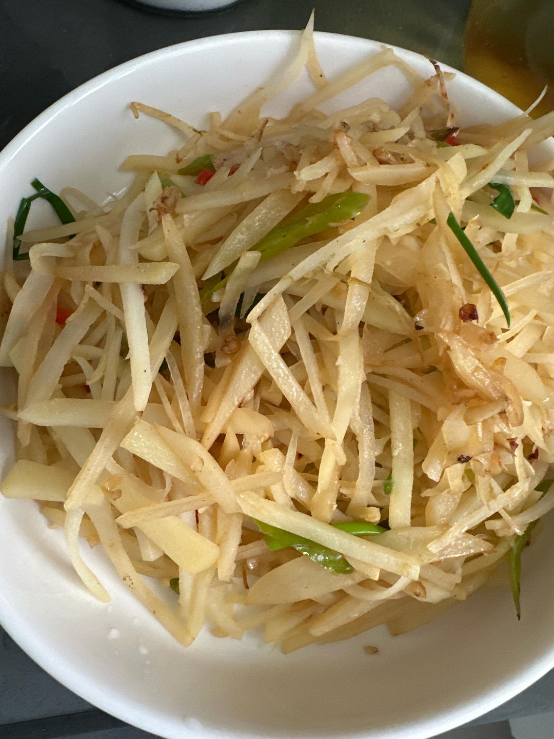 厨师长教你：“炝炒土豆丝”的家常做法，口感爽脆