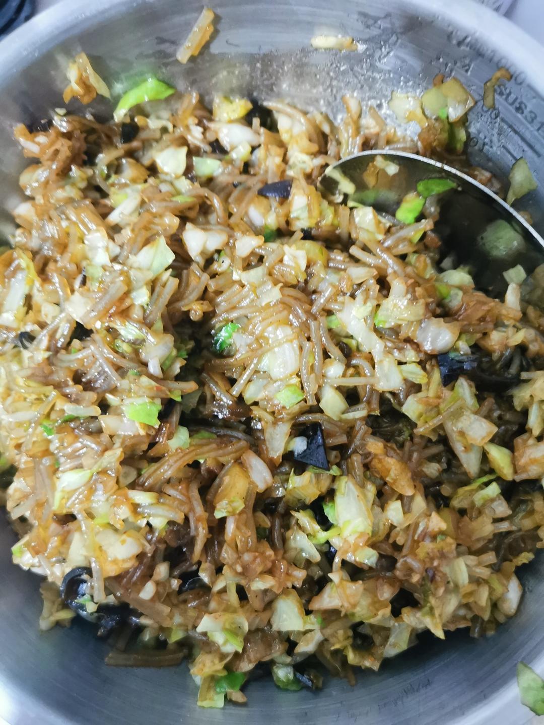 最近爱吃粉丝粉条～包菜炒粉丝