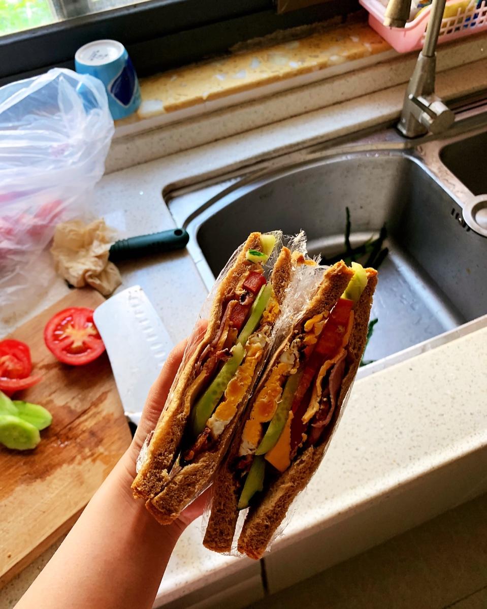 火腿芝士蛋三文治