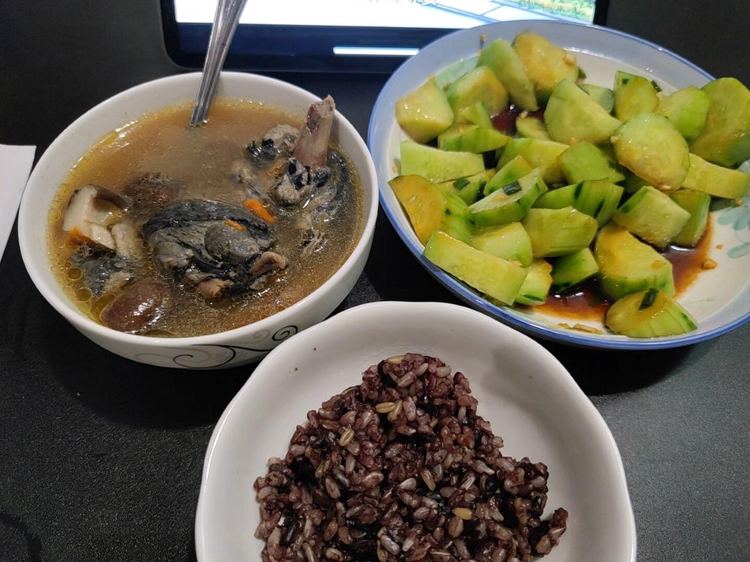 补血补气乌鸡汤