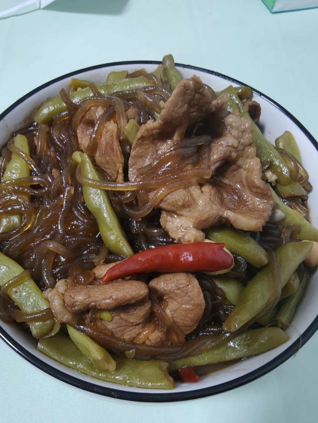 猪肉豆角炖粉条