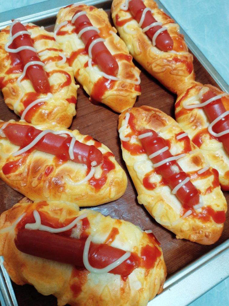 香葱芝士肠仔包（热狗面包）