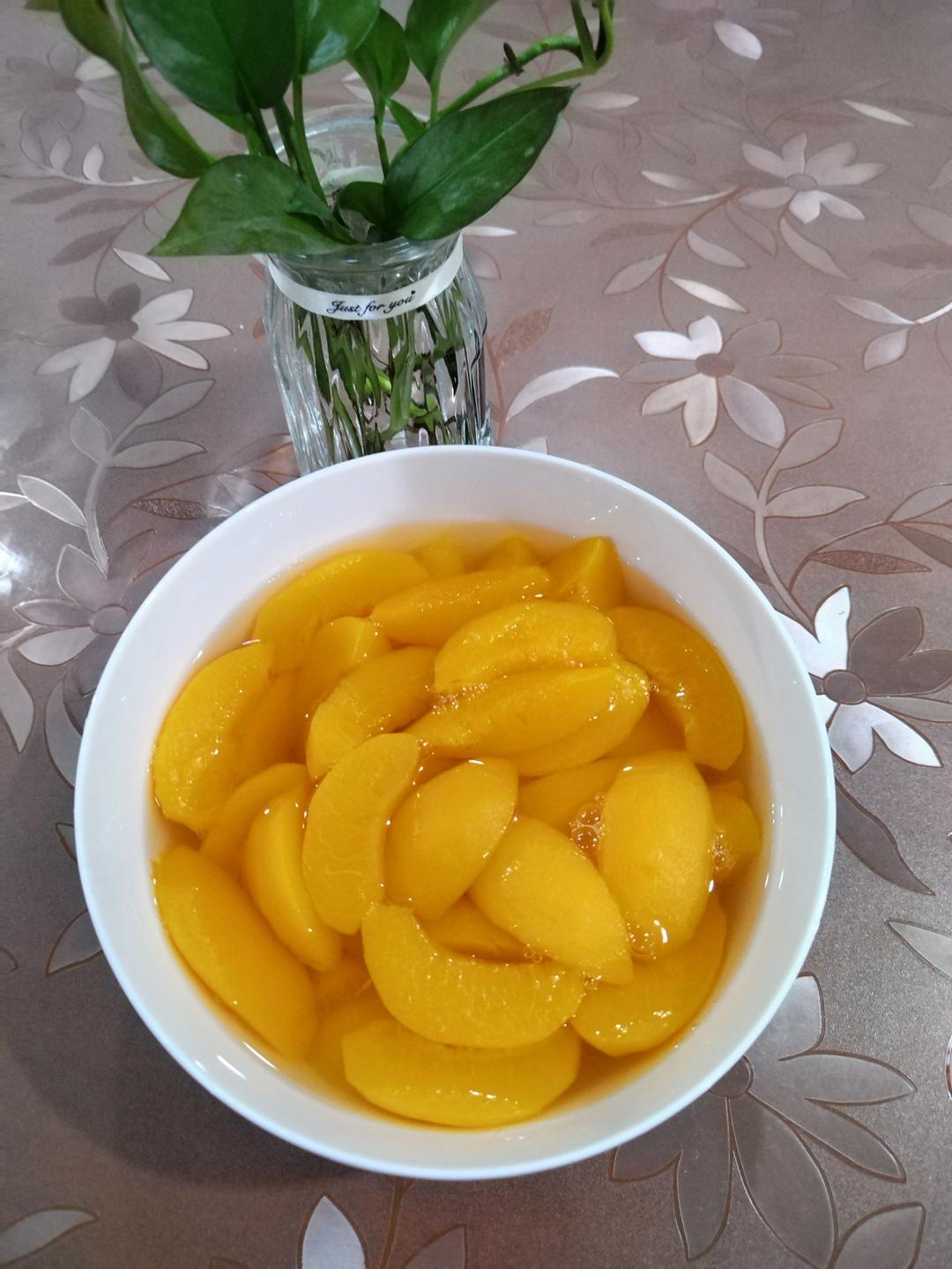 黄桃罐头