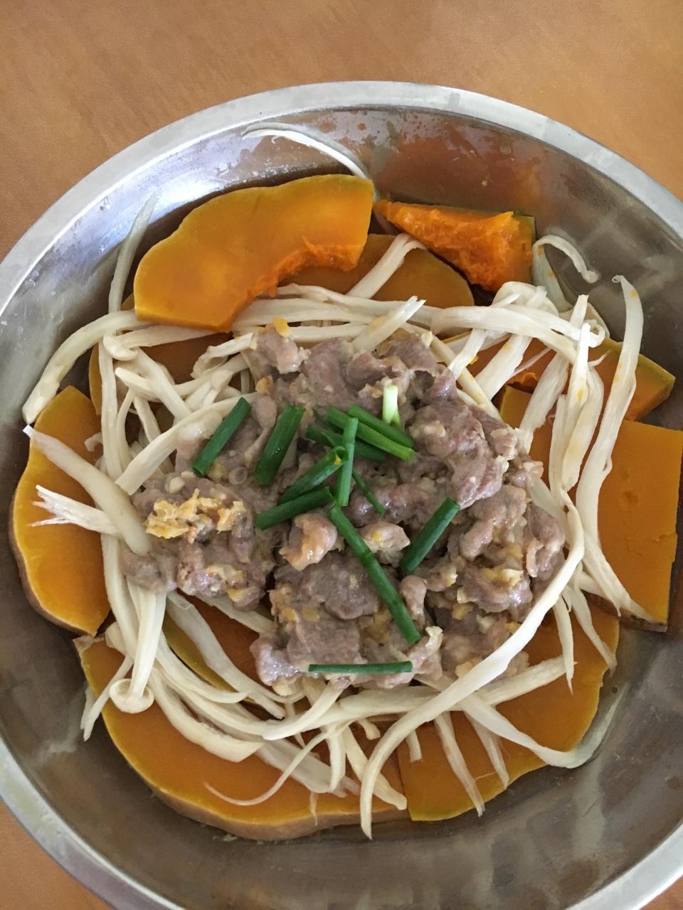 瘦肉蒸南瓜