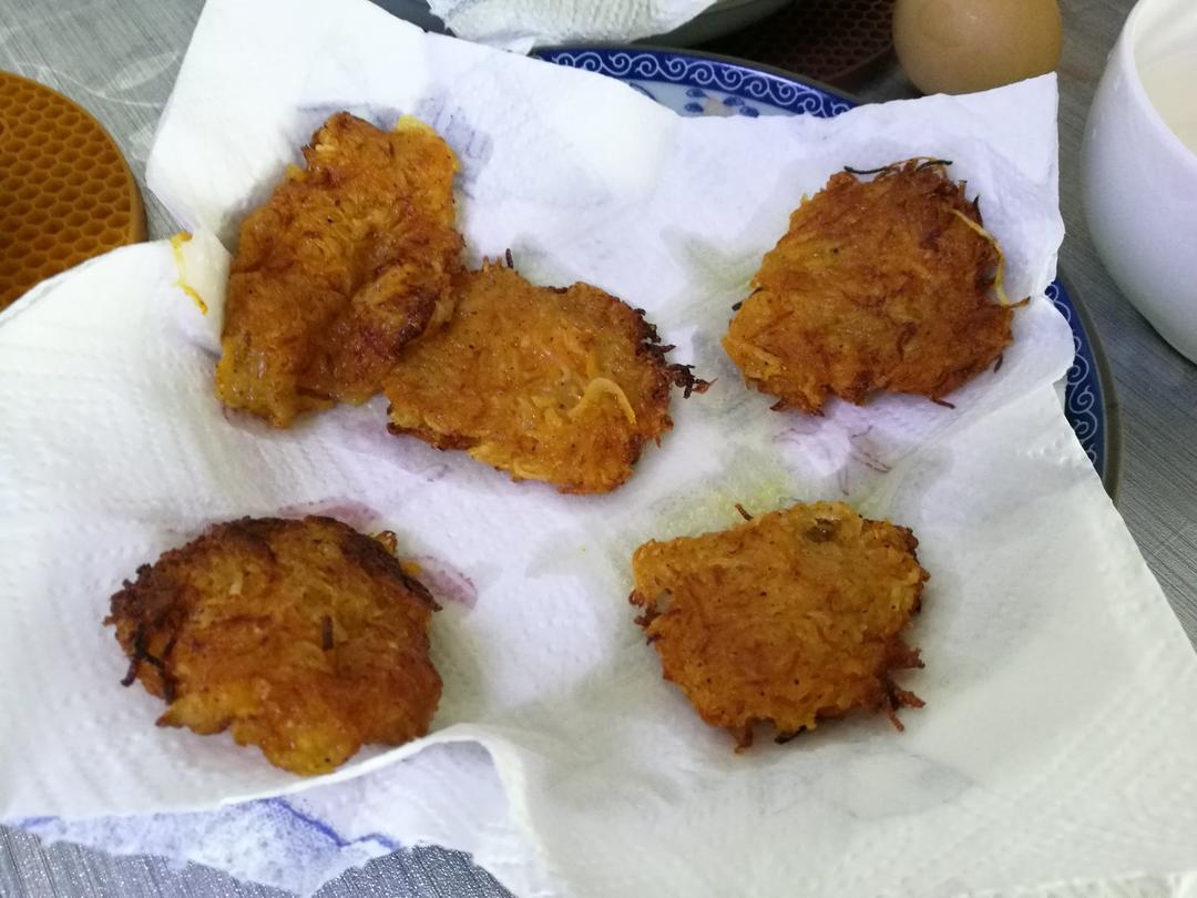 零失败胡萝卜土豆丝饼