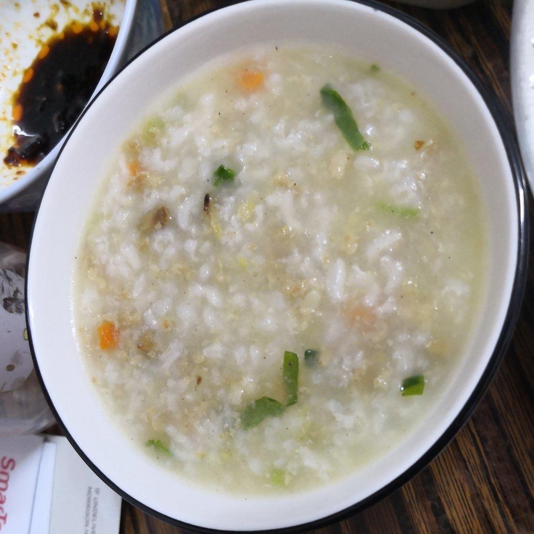 香菇芹菜瘦肉粥