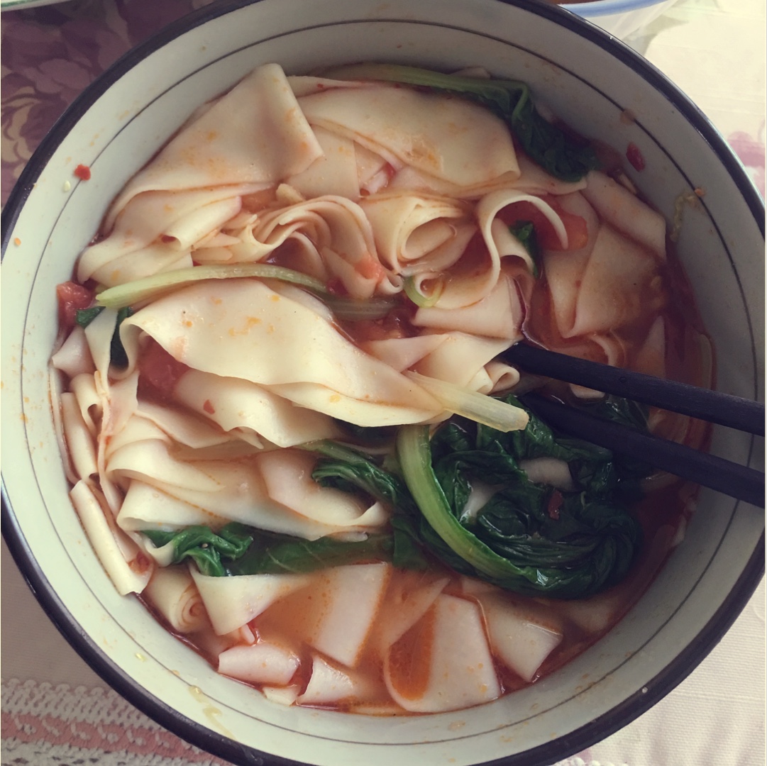 超级无敌美味懒人酸汤麻辣面（十分钟搞定色香味俱全）